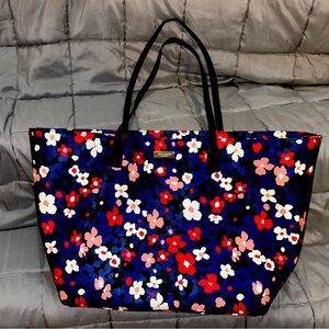 Kate Spade Medium Tote with matching wristlet